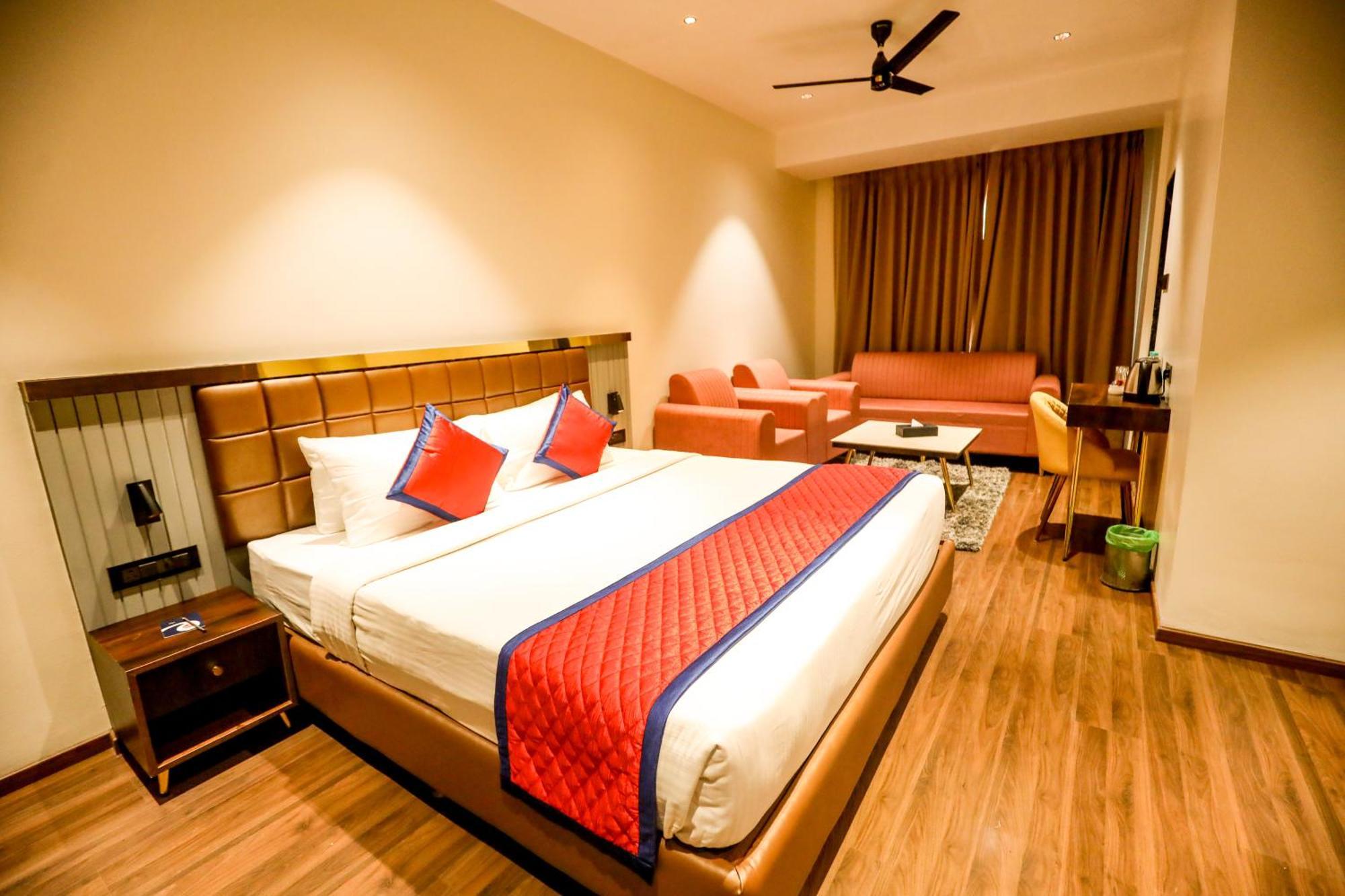 Spree Manor Hotel Aurangabad  Exterior photo